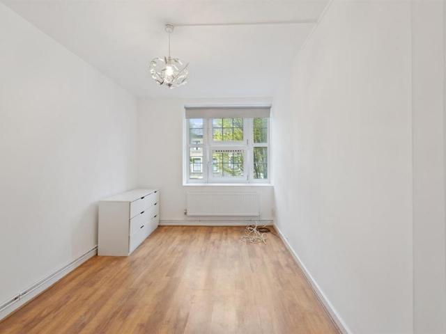 House for sale in Stoke Newington, Greater London
