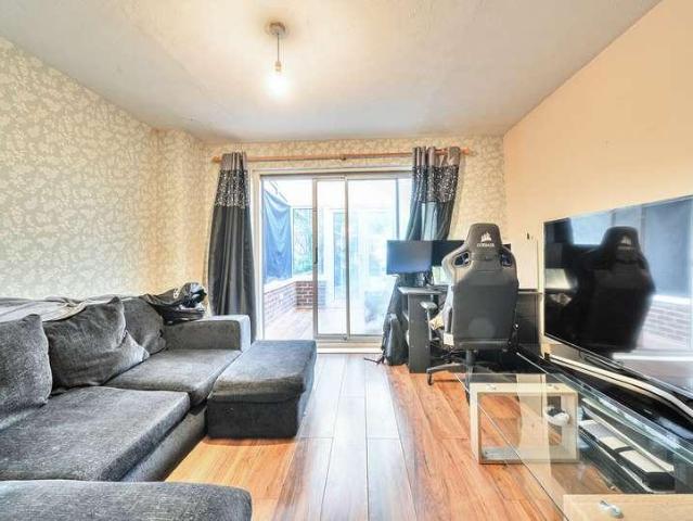 House for sale in Sherwood, Sandown Park