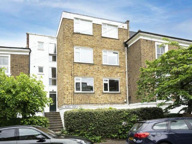 House for sale in Clapham, Greater London