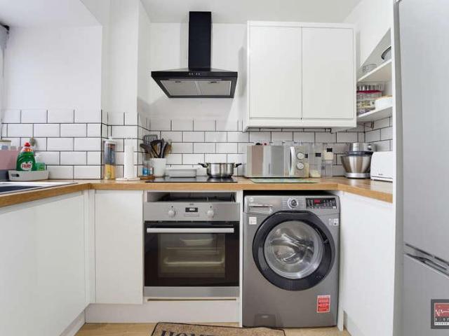 House for sale in Staines-upon-Thames, Surrey