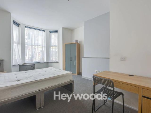 House for rent in Burslem, Stoke-on-Trent