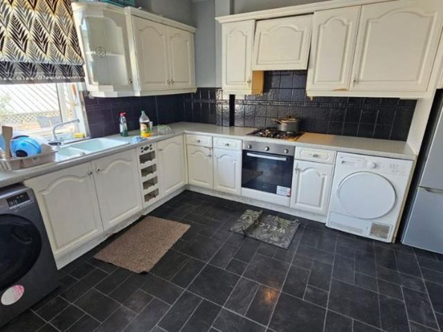 Room for rent in Shaw Lands, South Yorkshire