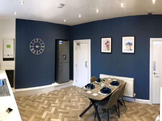 Room for rent in Shaw Lands, Pogmoor