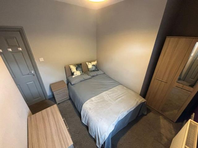 Room for rent in Ardsley, Barnsley