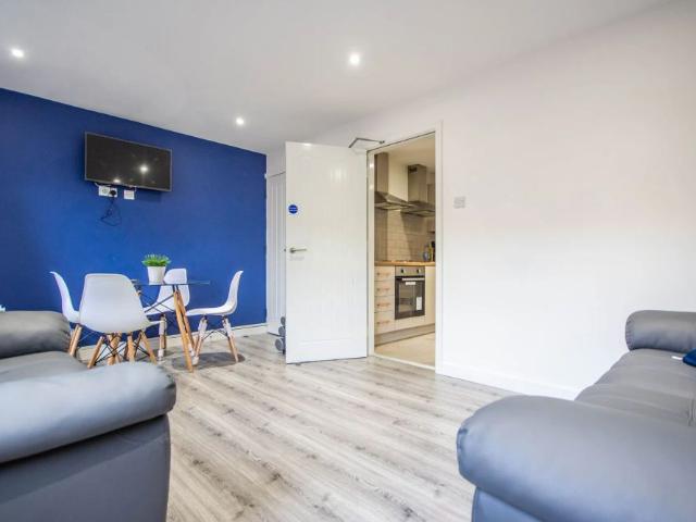 House for rent in Bede Island, Leicester