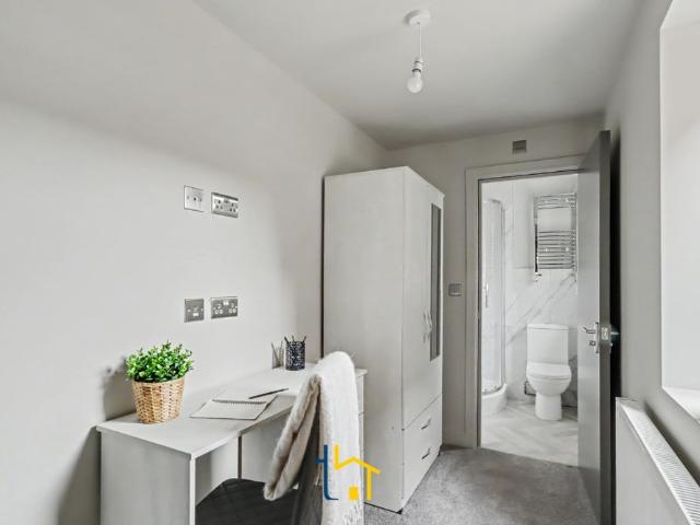 House for rent in Aylestone Park, Old Wharf