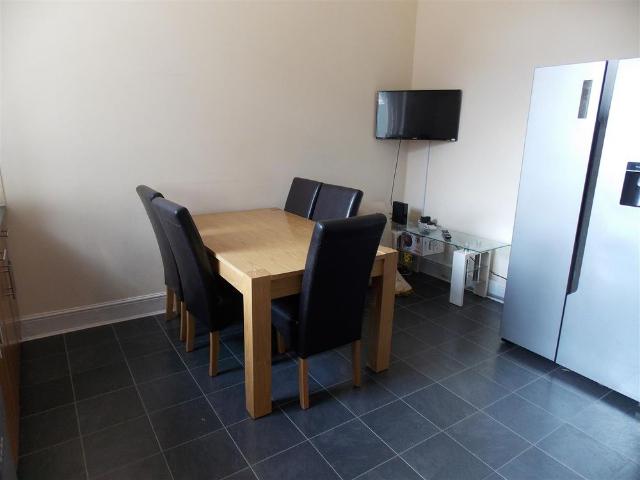 Room for rent in Caldermill, East Midlands