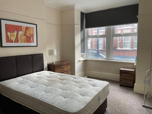 Room for rent in East Midlands