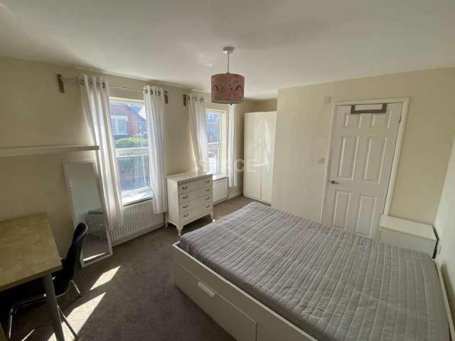 Apartment for rent in Newtown, Reading