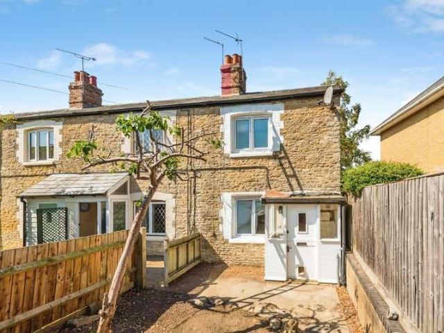 House for rent in Evershot, Oxfordshire