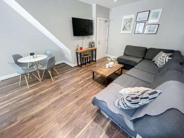 Apartment for rent in Great Crosby, Sefton