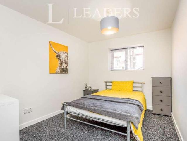 House for rent in Joiner's Square, Hanley