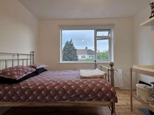House for rent in Loxford, Greater London