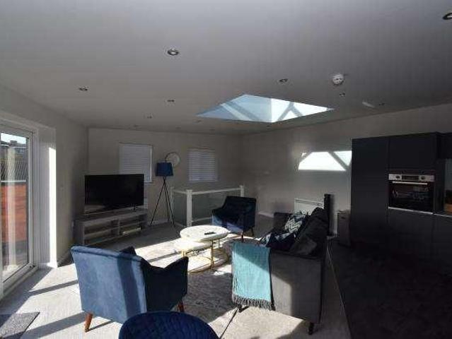 House for rent in Cliff Hill, Green Close