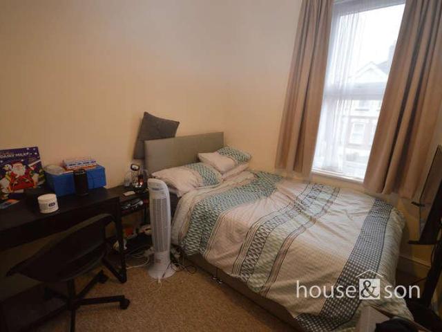 Apartment for rent in Talbot Village, Bournemouth