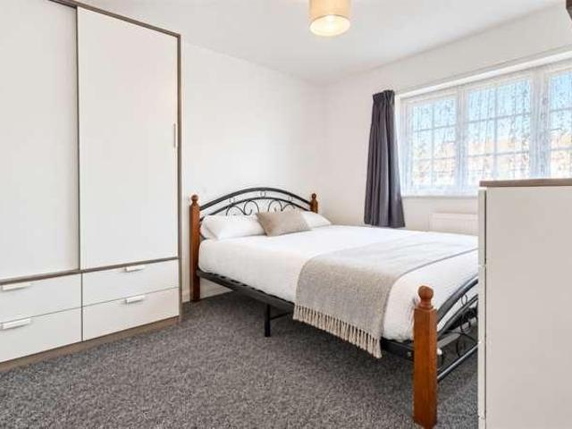House for rent in Barkingside, Greater London