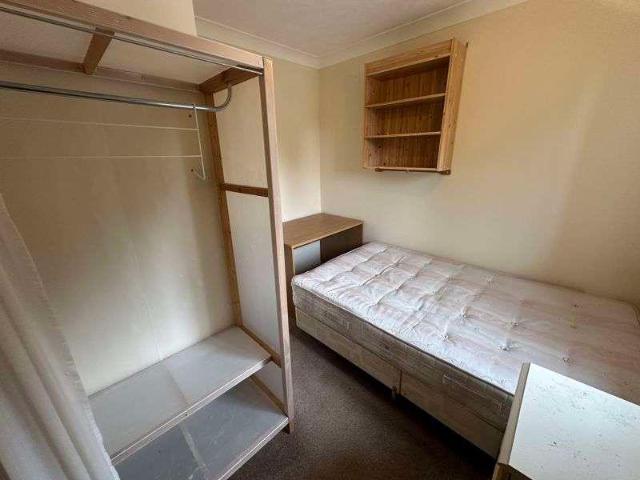 House for rent in Clover Hill, East Bank
