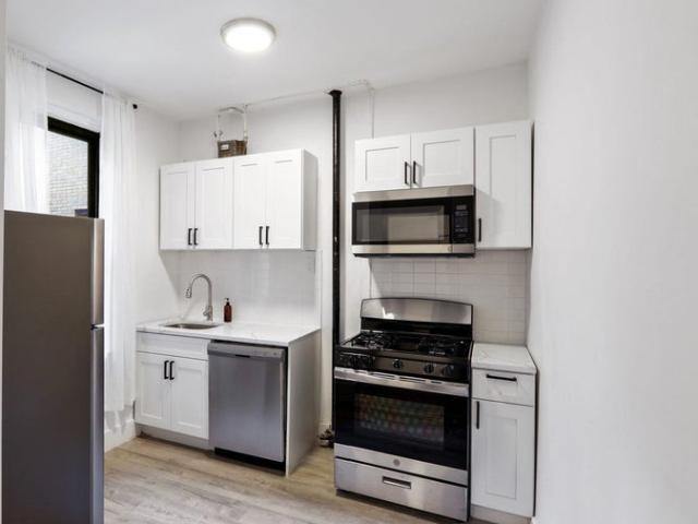 Room for rent in Arverne, New York