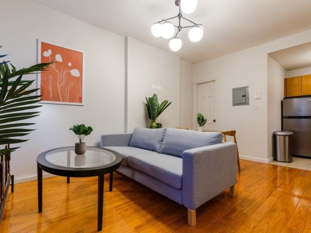Room for rent in Arverne, New York