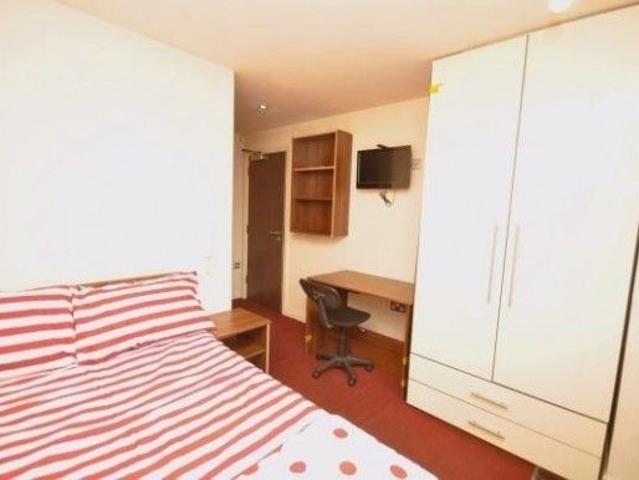 Room for rent in Huddersfield, West Yorkshire