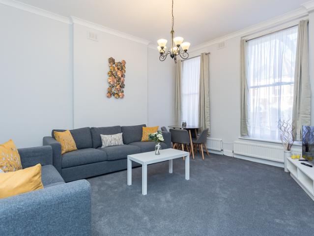 House for rent in London Borough of Hammersmith and Fulham, Greater London