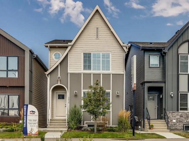 Apartment for rent in Rangeview, Calgary