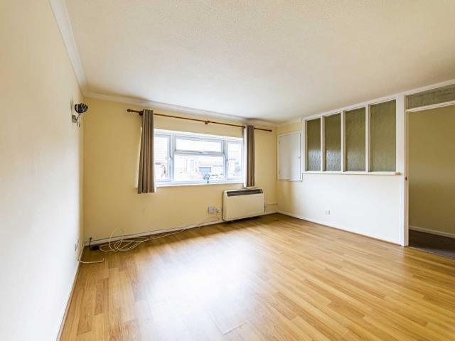 House for rent in Pouchen End, Hertfordshire