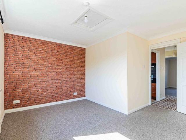 House for rent in Pouchen End, Hertfordshire