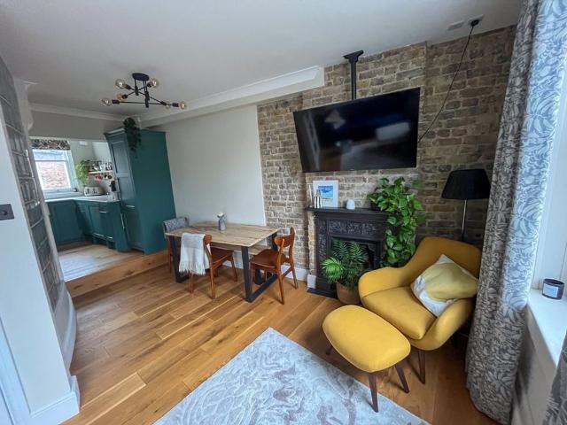 House for rent in Westminster, Victoria