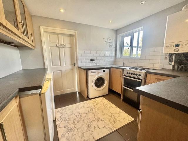Apartment for rent in London Borough of Croydon, Waddon