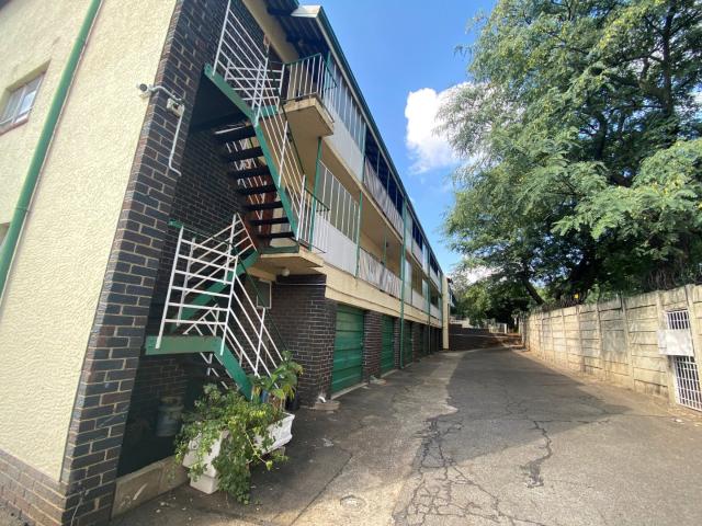Apartment for rent in Windsor West, Johannesburg