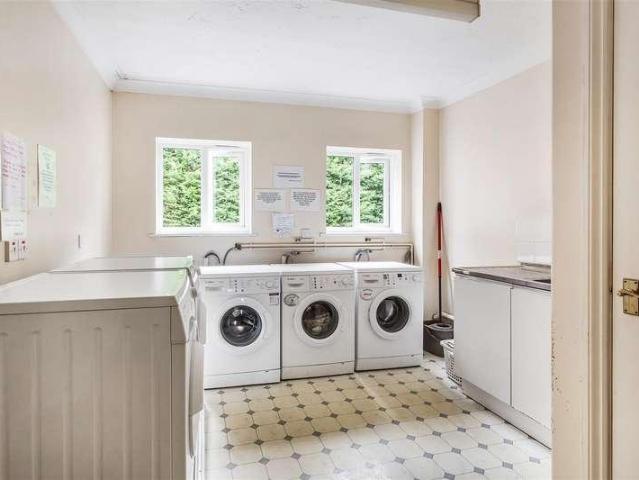 Property for sale in Oxted, Hillview