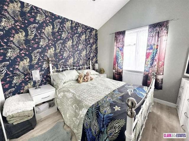 Property for sale in Newcourt, Watergate