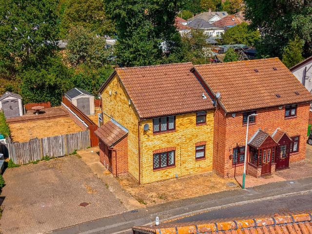 Property for sale in Elm Park, Greater London