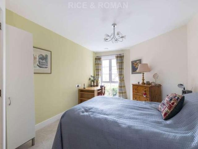 Property for sale in London Borough of Merton, Merton Park
