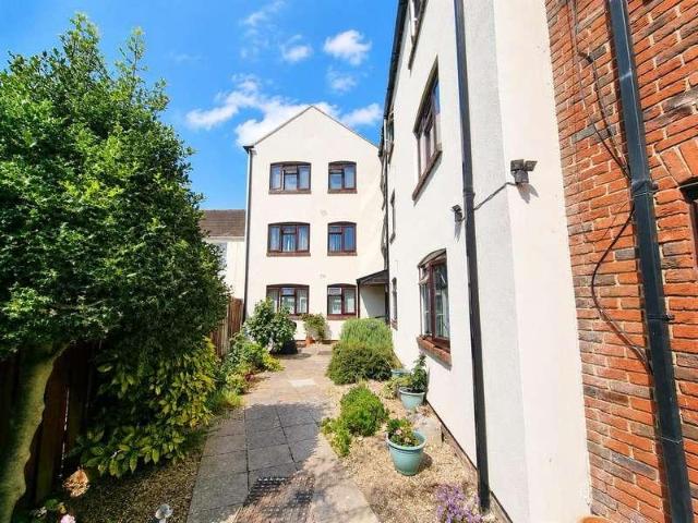Property for sale in Middlecroft, Hampshire