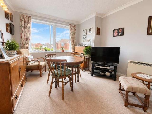 Property for sale in Lee-on-the-Solent, Middlecroft