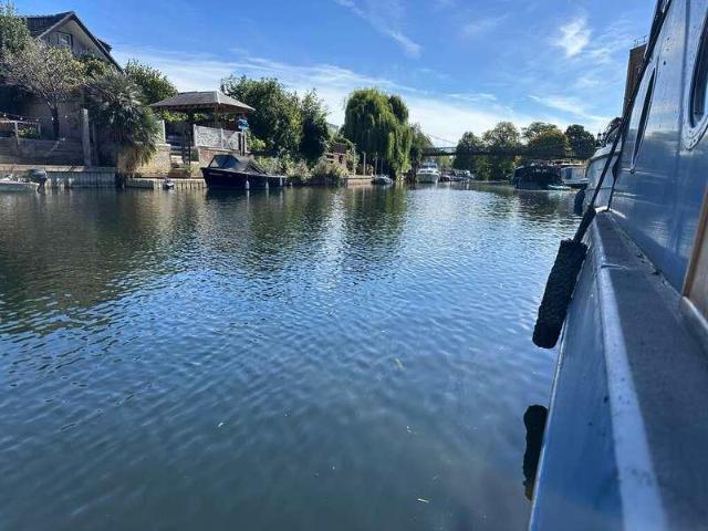 Property for sale in Thames Ditton, Elmbridge