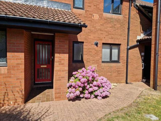 Property for sale in Porthcawl, Nottage