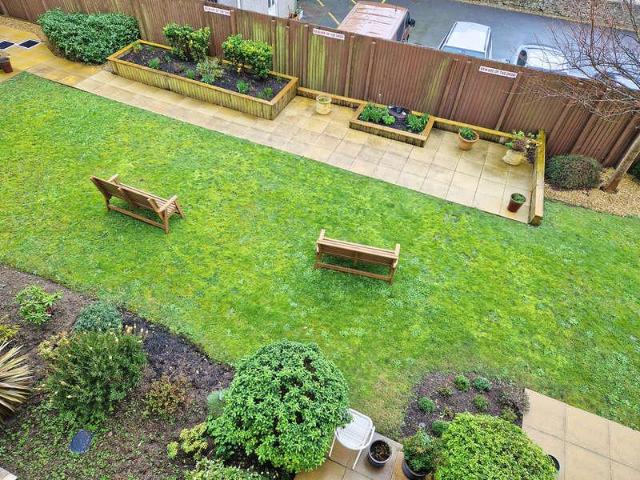 Property for sale in Porthcawl, Nottage