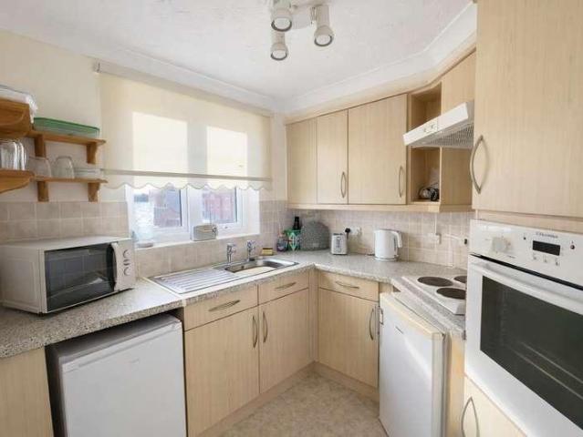 Property for sale in Lee-on-the-Solent, Middlecroft
