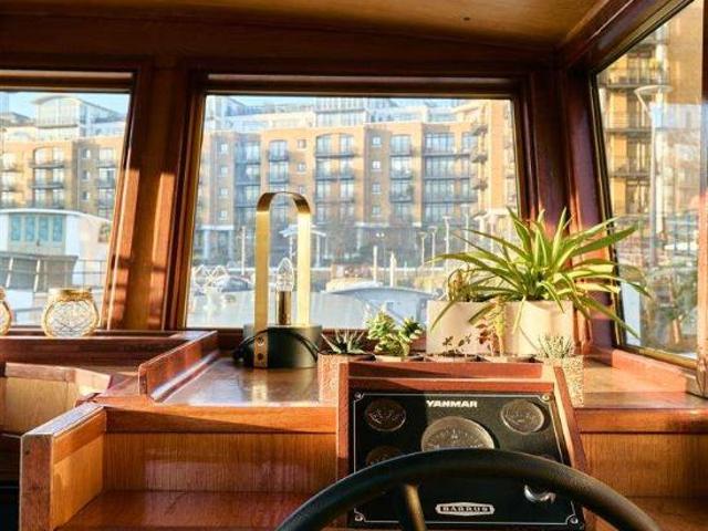 Property for sale in Tower Liberty, Wapping