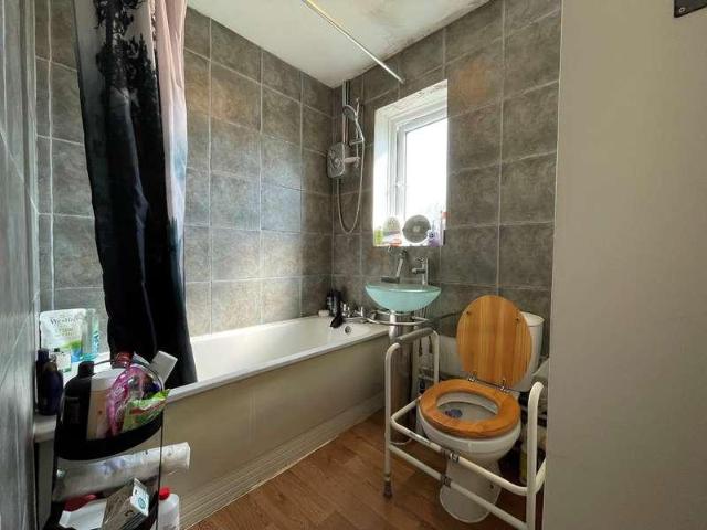Property for sale in Milton Keynes