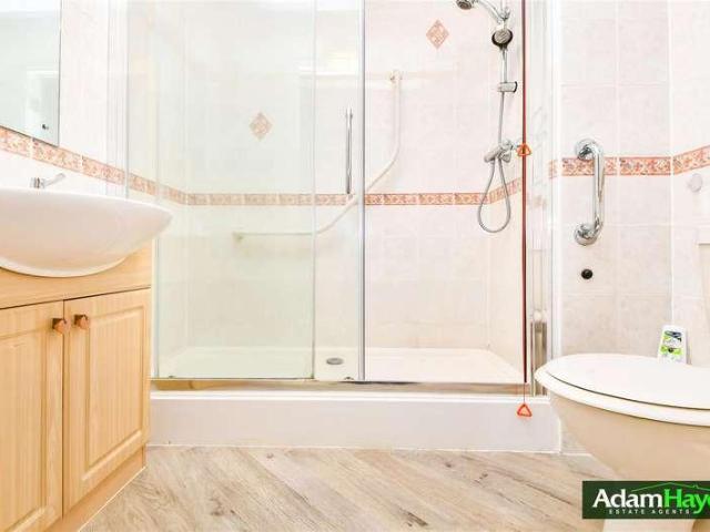 Property for sale in Finchley, Greater London