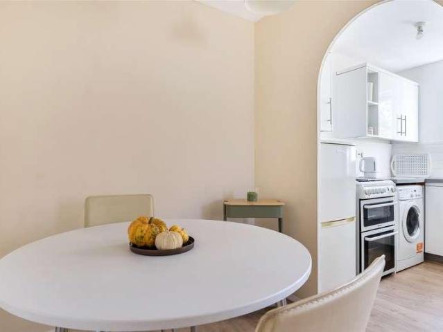 Property for sale in Greatness, Sevenoaks