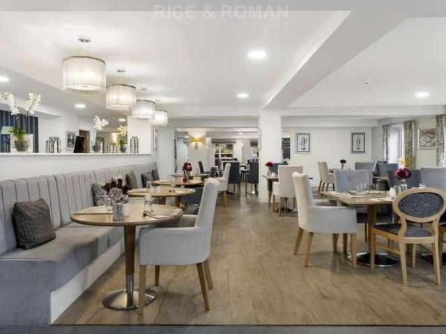 Property for sale in Buckler's Park, Crowthorne