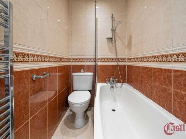 Property for sale in Ferme Park, Greater London