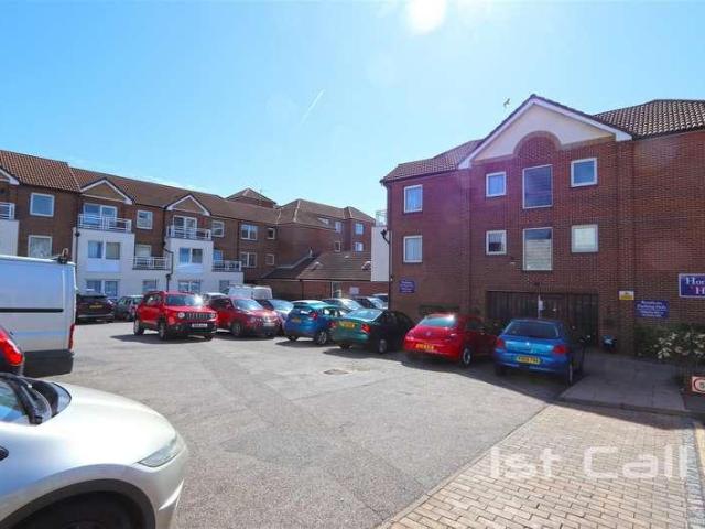 Property for sale in Alton Barnes, Essex