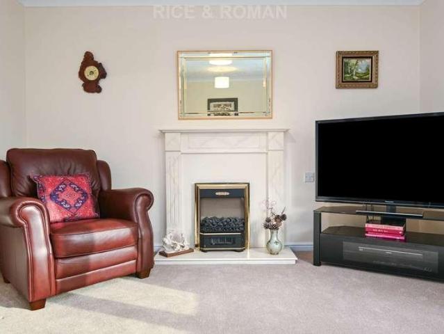 Property for sale in Strawberry Hill, Greater London