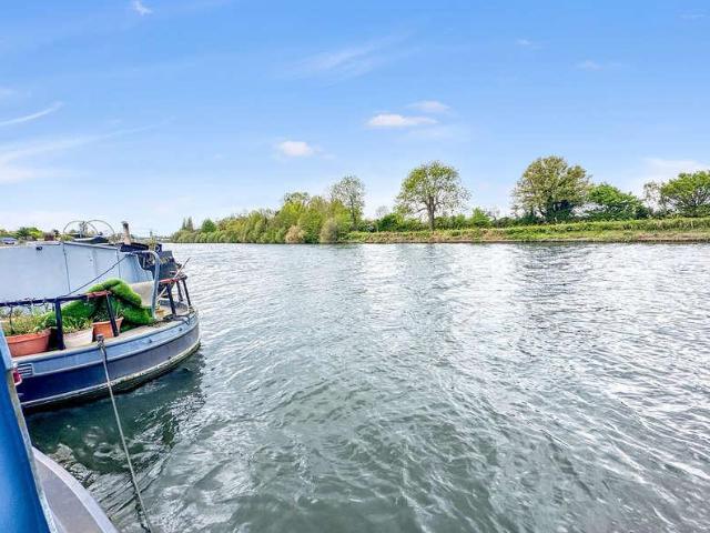 Property for sale in Surbiton, Greater London